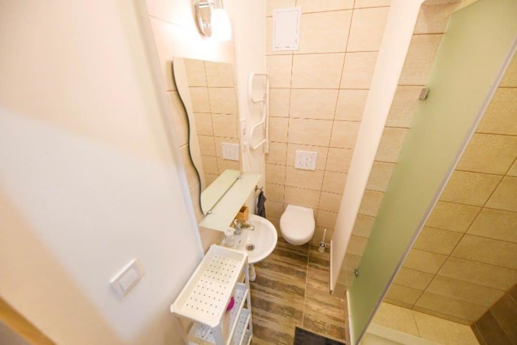 1 Bedroom Flat In Nyar Str., Central Budapeszt Zewnętrze zdjęcie
