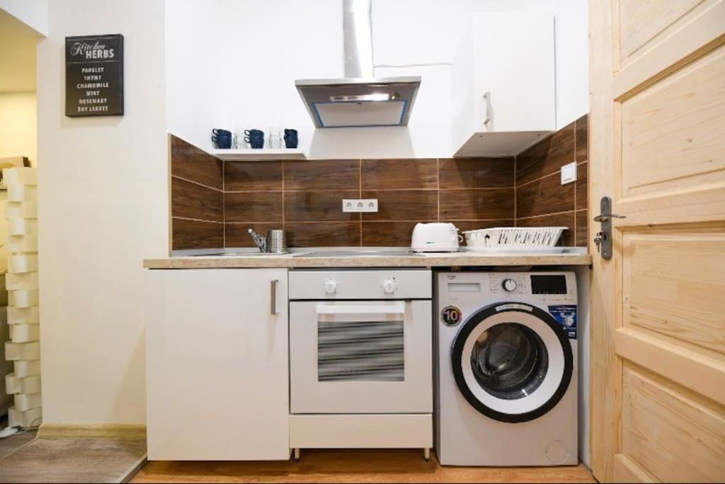 1 Bedroom Flat In Nyar Str., Central Budapeszt Zewnętrze zdjęcie